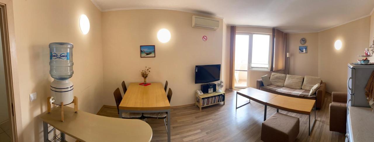 First Line Apartment at Obzor Eksteriør billede