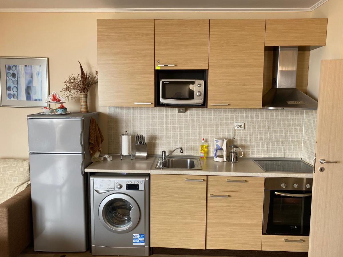 First Line Apartment at Obzor Eksteriør billede